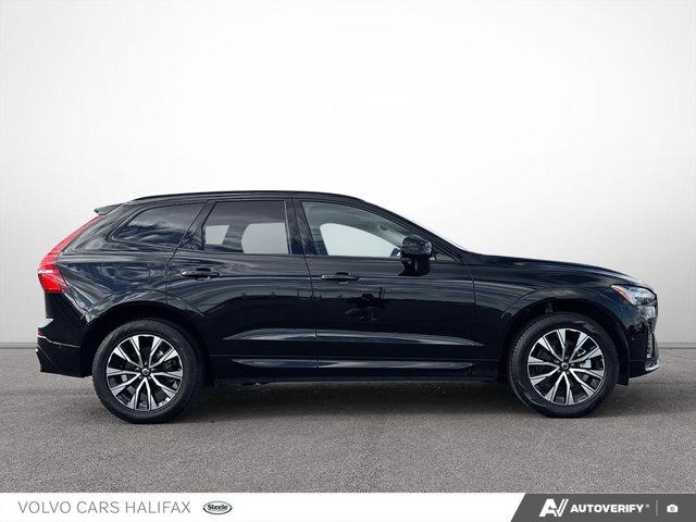 2025 Volvo XC60 Plus Dark Theme-2