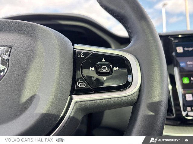 2025 Volvo XC60 Plus Dark Theme-15