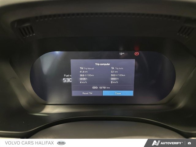 2025 Volvo XC60 Plus Dark Theme-14