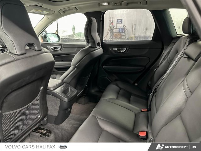 2025 Volvo XC60 Plus Dark Theme-22