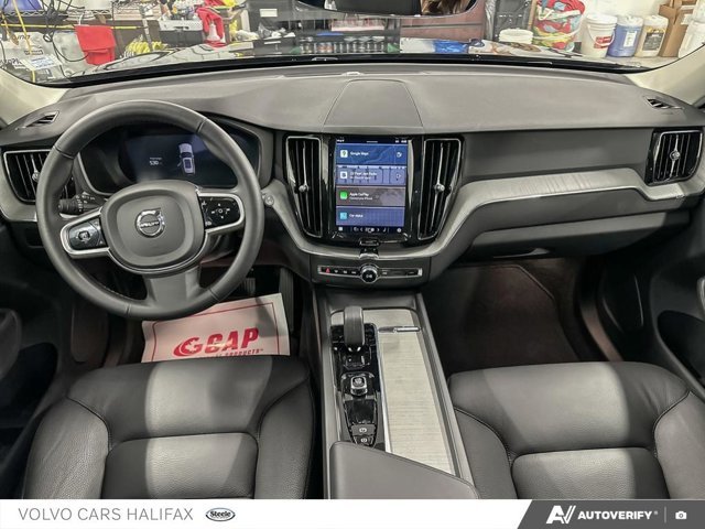 2025 Volvo XC60 Plus Dark Theme-23
