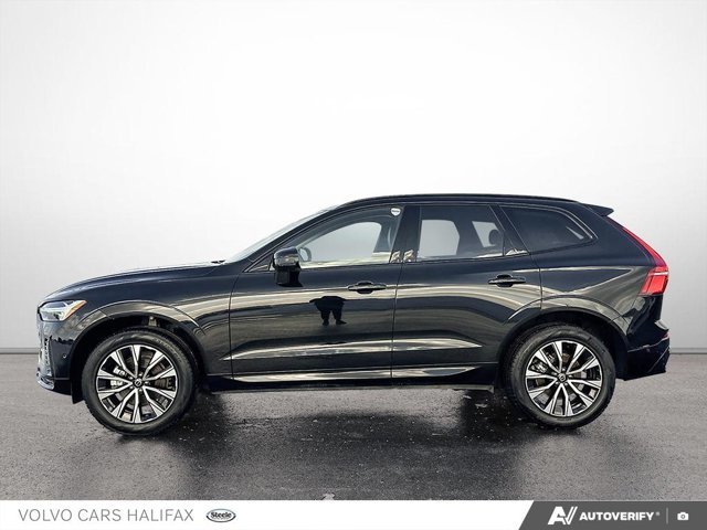 Volvo XC60 Plus Dark Theme 2025-2
