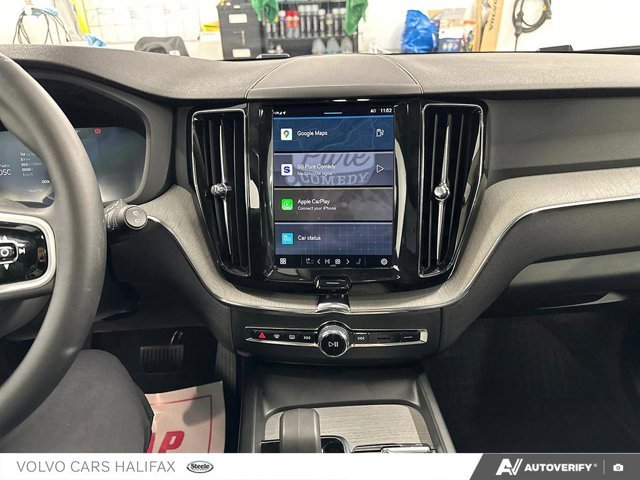 2025 Volvo XC60 Plus Dark Theme-18