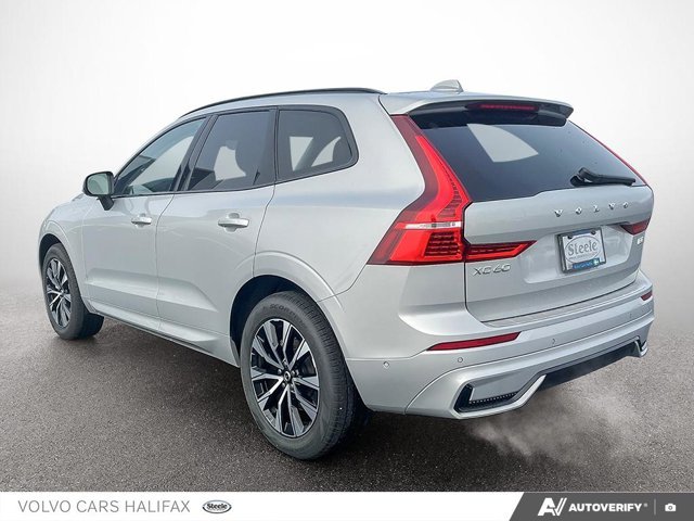 Volvo XC60 Plus Dark Theme 2025-3