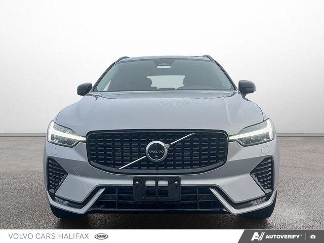 Volvo XC60 Plus Dark Theme 2025-1