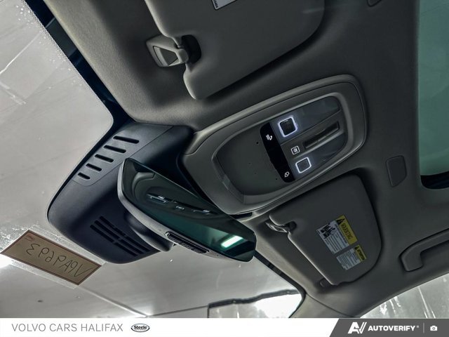 2025 Volvo XC60 Plus Dark Theme-20