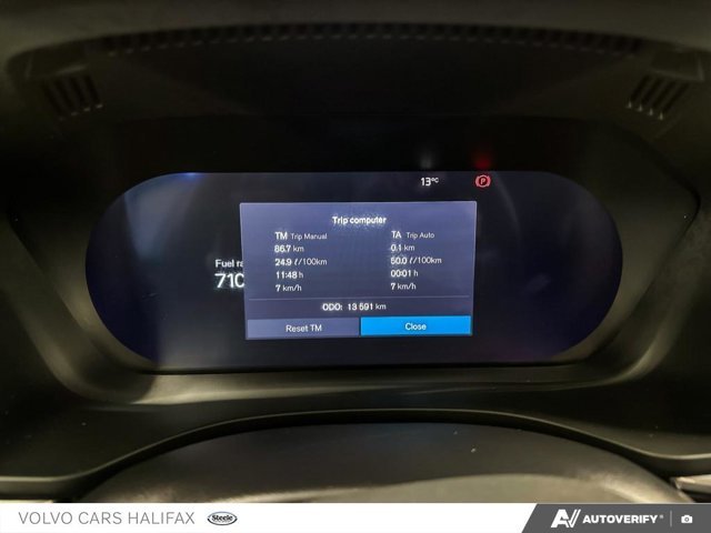 2025 Volvo XC60 Plus Dark Theme-14