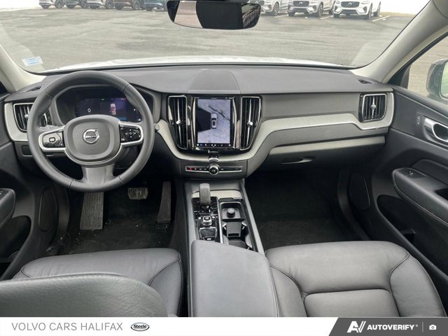 2025 Volvo XC60 Plus Dark Theme-22