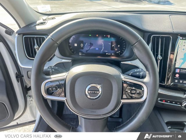 2025 Volvo XC60 Plus Dark Theme-12