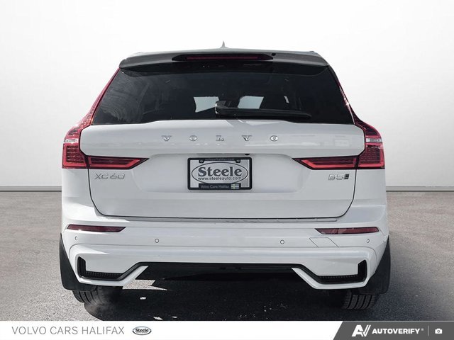 2025 Volvo XC60 Plus Dark Theme-4