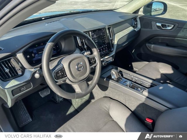 2025 Volvo XC60 Plus Dark Theme-11