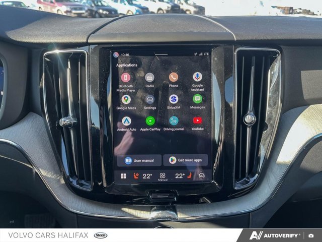 2025 Volvo XC60 Plus Dark Theme-17