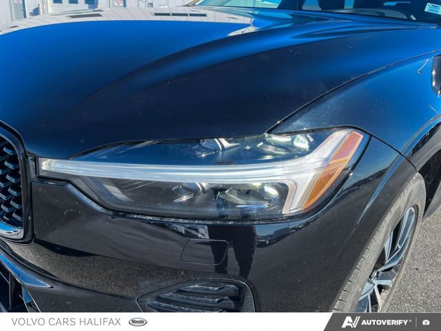 2025 Volvo XC60 Plus Dark Theme-7