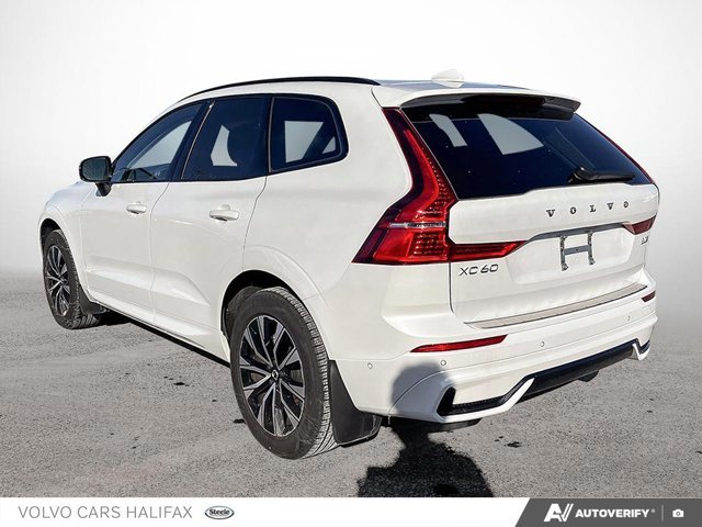 Volvo XC60 Plus Dark Theme 2025-3