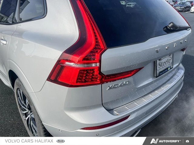 2025 Volvo XC60 Plus Dark Theme-9