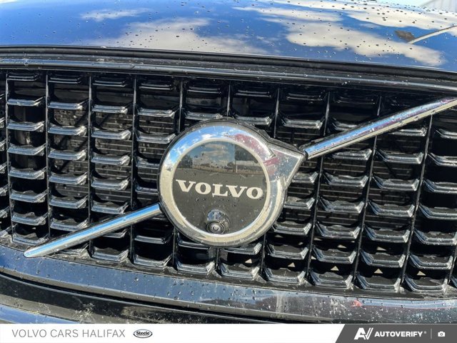 Volvo XC60 Plus Dark Theme 2025-8