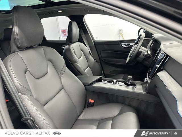 2025 Volvo XC60 Plus Dark Theme-21