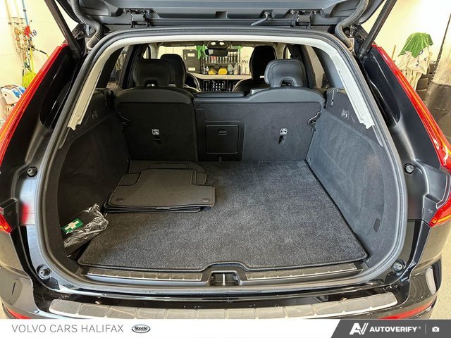 2025 Volvo XC60 Plus Dark Theme-11