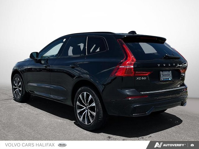 2025 Volvo XC60 Plus Dark Theme-3