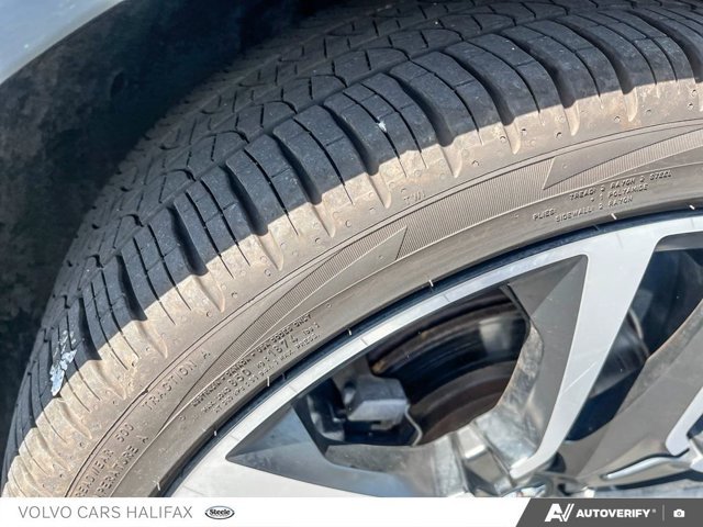 2025 Volvo XC60 Ultra Dark Theme-6