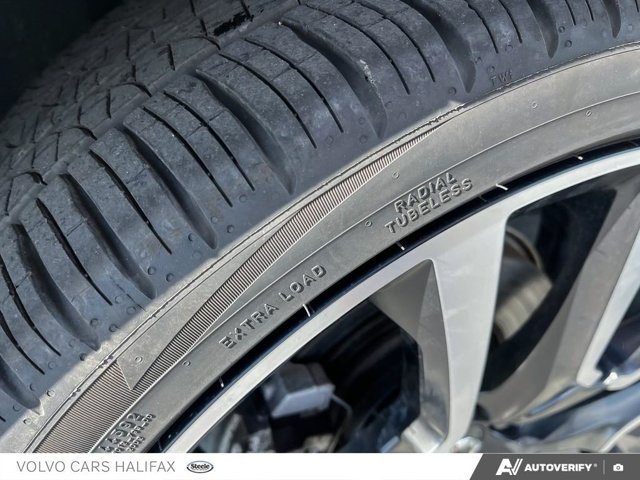 2025 Volvo XC60 Ultra Dark Theme-6