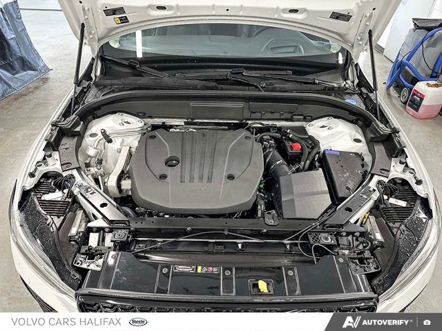 2025 Volvo XC60 Ultra Dark Theme-7