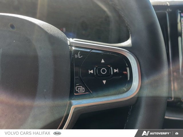 2025 Volvo XC60 Ultra Dark Theme-14