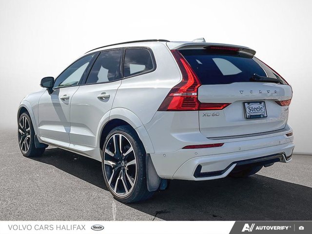 2025 Volvo XC60 Ultra Dark Theme-3