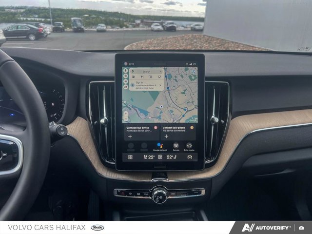 Volvo XC60 Plus Dark Theme 2026-16