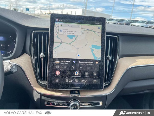 Volvo XC60 Plus Dark Theme 2026-17