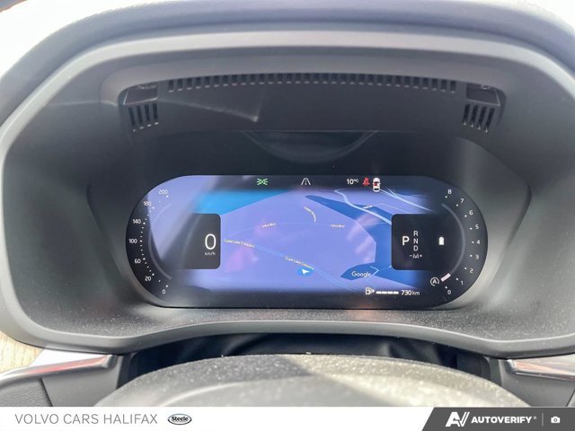 Volvo XC60 Plus Dark Theme 2026-13