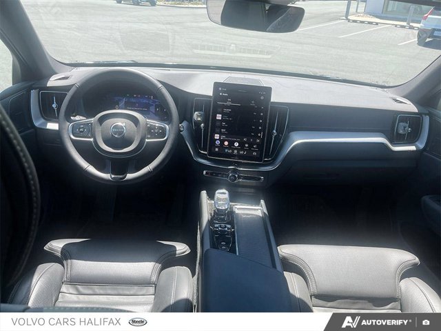 2026 Volvo XC60 Ultra Black Edition-23