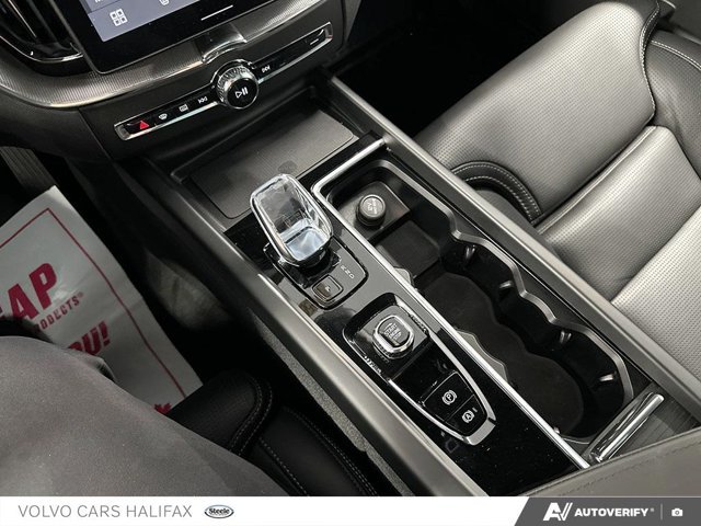 2026 Volvo XC60 Ultra Black Edition-18
