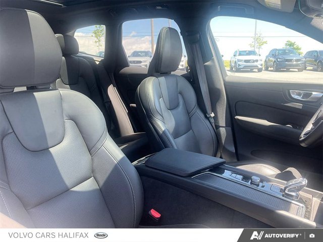 2026 Volvo XC60 Ultra Black Edition-20