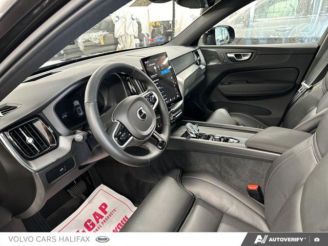 2026 Volvo XC60 Ultra Black Edition-12
