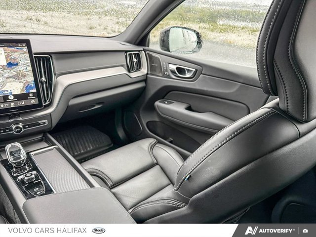 Volvo XC60 Ultra Black Edition 2026-24