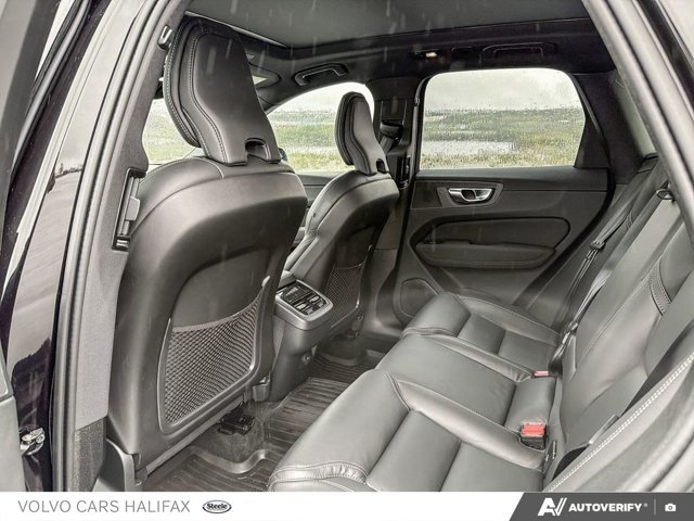 Volvo XC60 Ultra Black Edition 2026-22