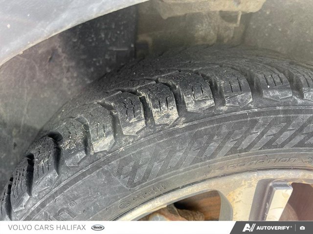Volvo XC70  2013-6