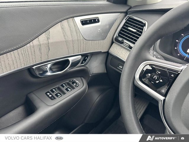 Volvo XC90 Plug-In Hybrid Ultra Bright Theme 2025-16