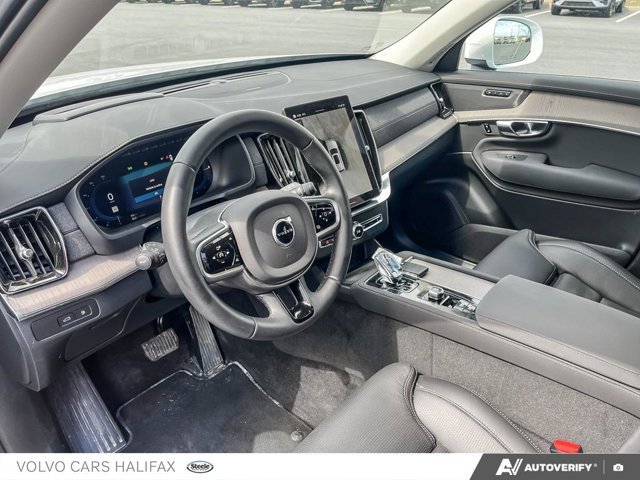 Volvo XC90 Plug-In Hybrid Ultra Bright Theme 2025-11