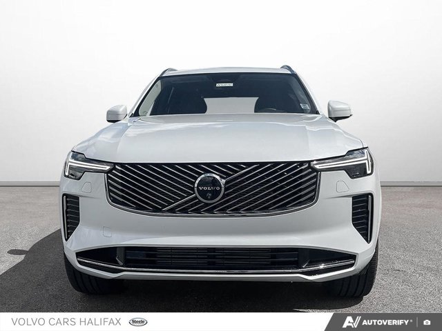 Volvo XC90 Plug-In Hybrid Ultra Bright Theme 2025-1