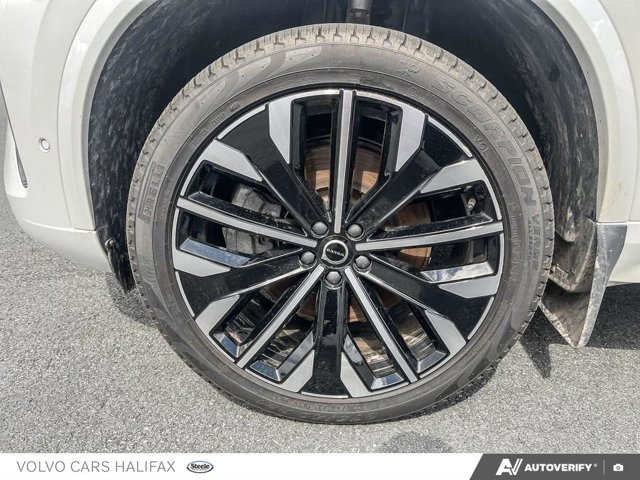 Volvo XC90 Plug-In Hybrid Ultra Bright Theme 2025-5