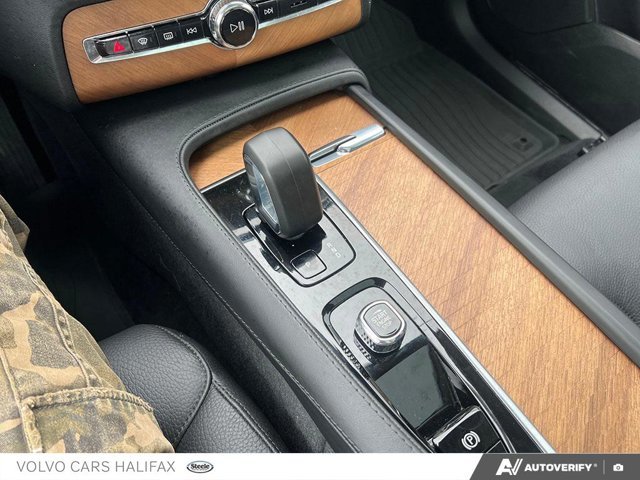 Volvo XC90 Plus Bright Theme 2024-16