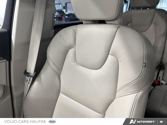 Volvo XC90 Plus Bright Theme 2024-19