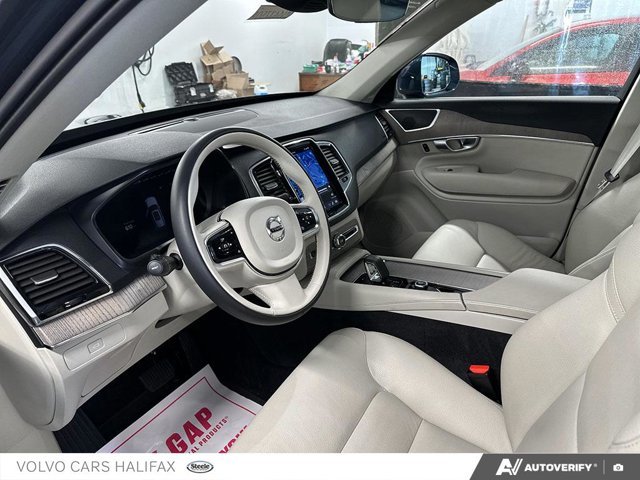Volvo XC90 Plus Bright Theme 2024-12