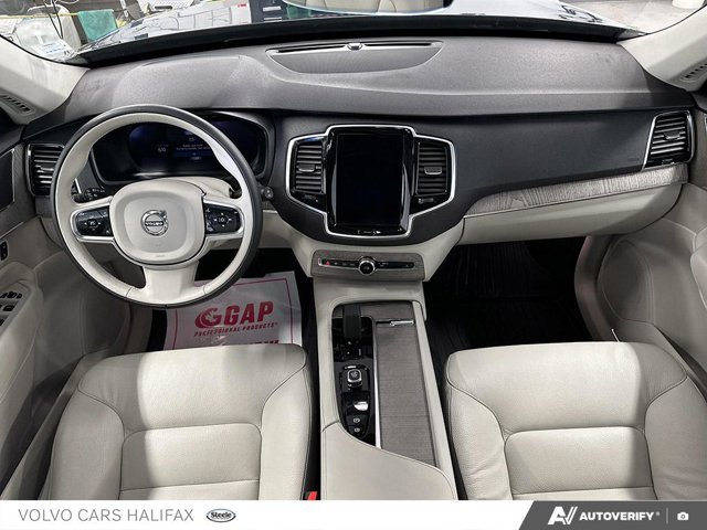 Volvo XC90 Plus Bright Theme 2024-23