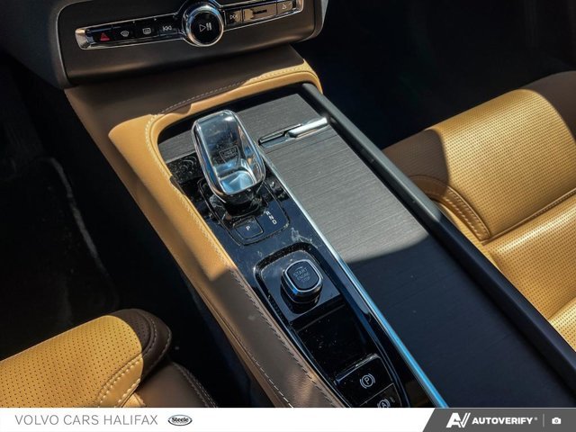 2024 Volvo XC90 Ultimate Bright Theme-17