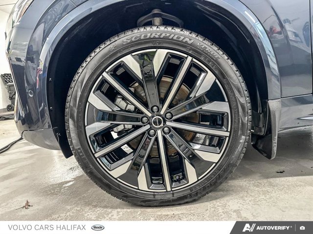 2026 Volvo XC90 Plus Dark Theme-5