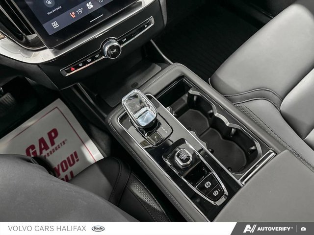 2026 Volvo XC90 Plus Dark Theme-17