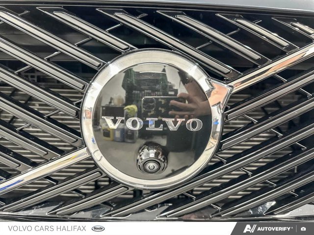 2026 Volvo XC90 Plus Dark Theme-8